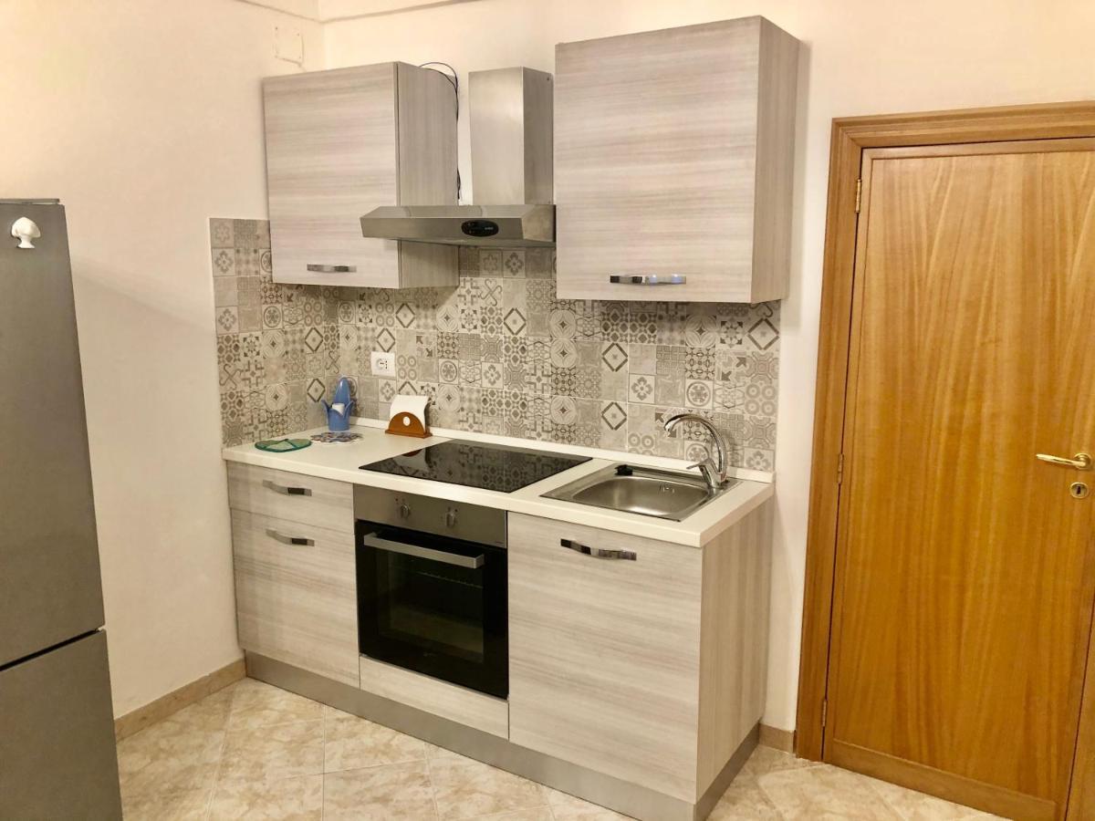 Al Civico 3 Centro Apartment Polignano a Mare Luaran gambar