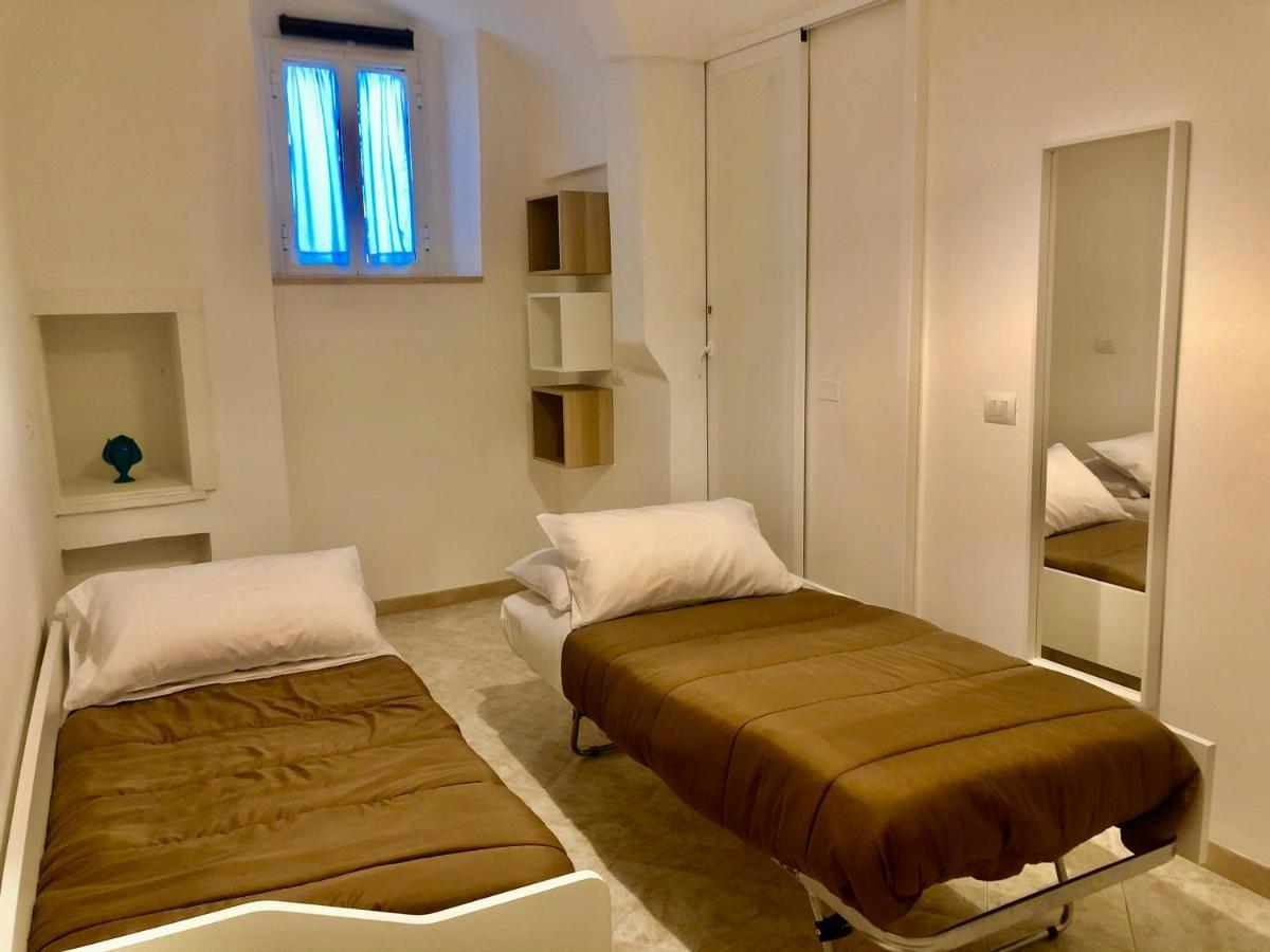 Al Civico 3 Centro Apartment Polignano a Mare Luaran gambar