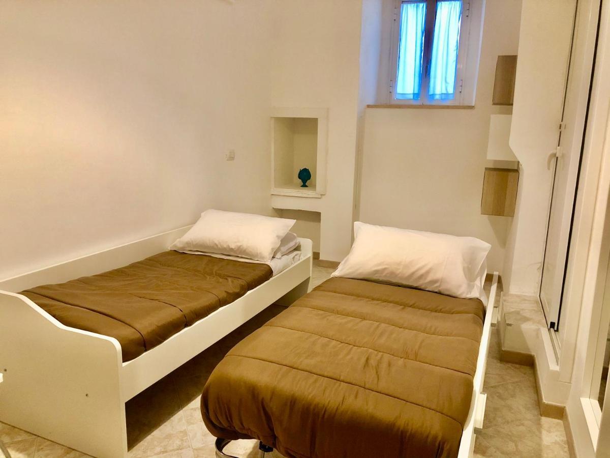 Al Civico 3 Centro Apartment Polignano a Mare Luaran gambar