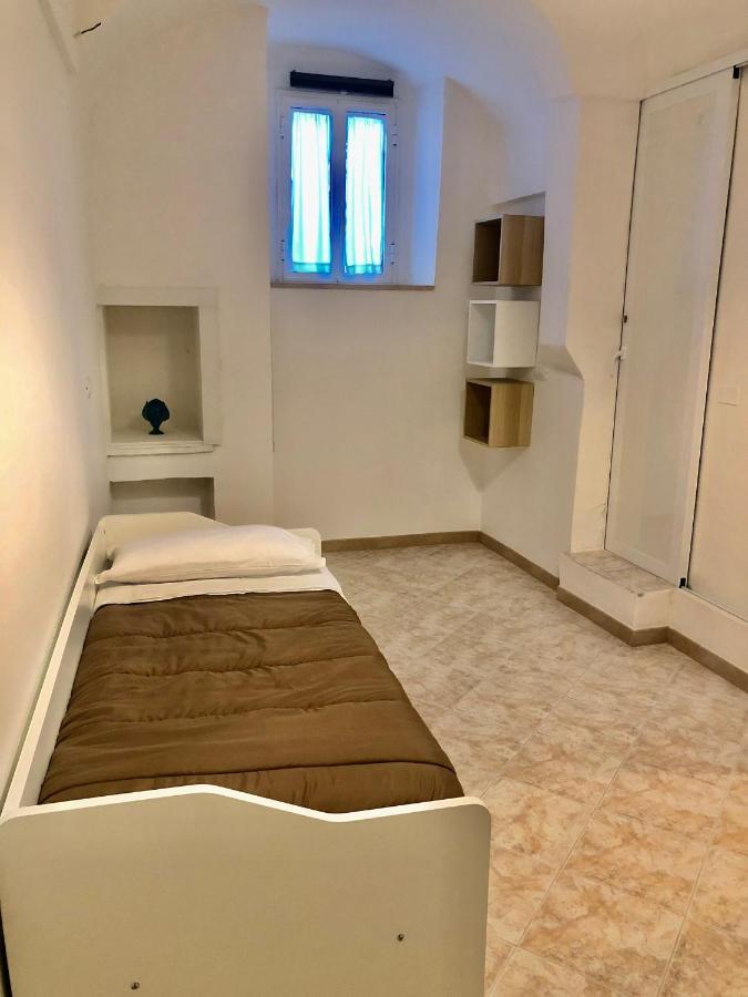 Al Civico 3 Centro Apartment Polignano a Mare Luaran gambar